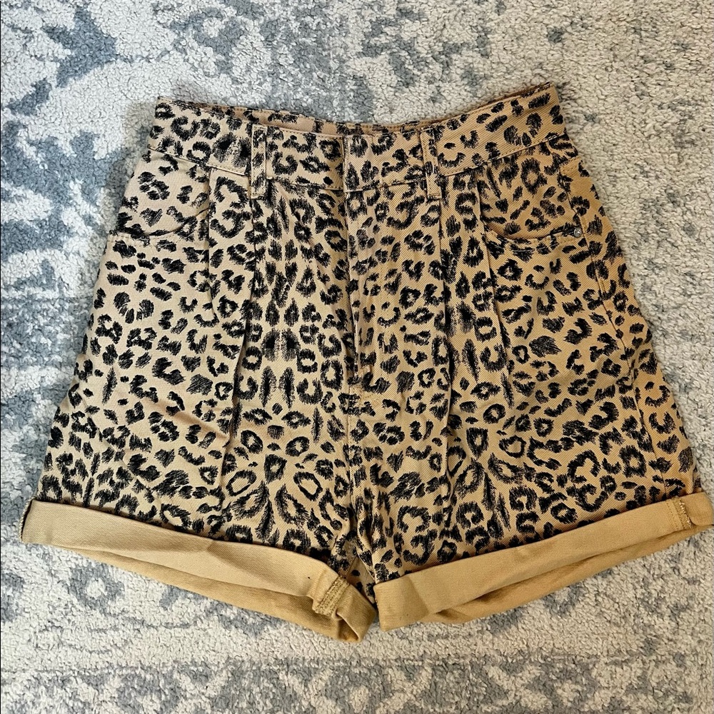 Cheetah print high waisted denim shorts